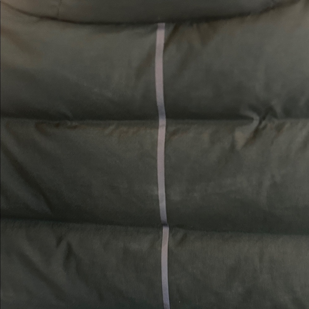 lululemon athletica Dark Green Puffer Vest - Picture 4 of 5